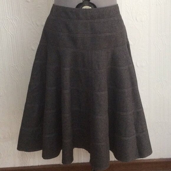 Vintage Tara Jarmon grey wool blend skirt - Picture 1 of 4